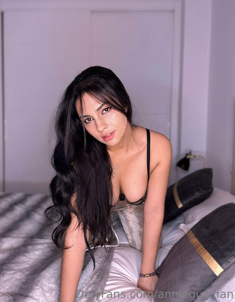 annieguzman onlyfans leaked sex
