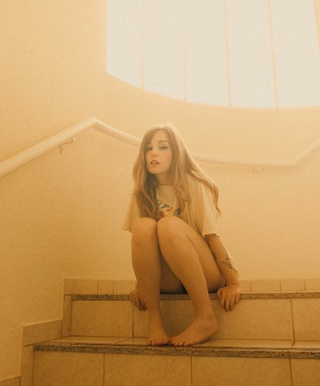 Flavia Sayuri naked on onlyfans