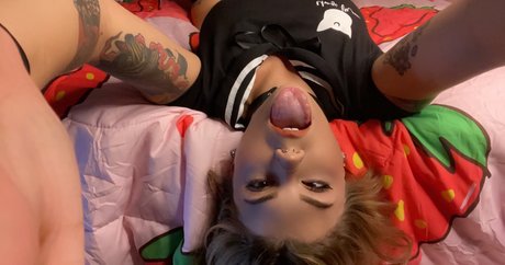 Pandahugz Profile pic