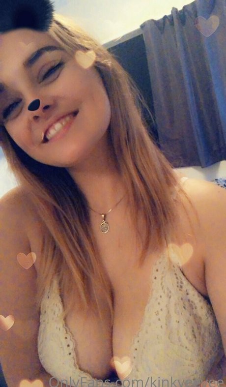 kinkyeevee onlyfans leaks nude
