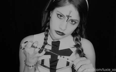luxie xo sexy onlyfans