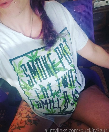 buck3y3gurl onlyfans leakes