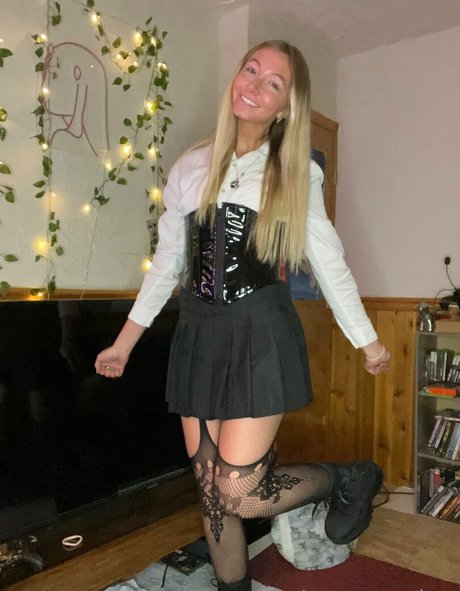 rynn peaches onlyfans pics