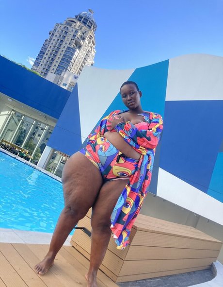 South African Thick onlyfans sex leak