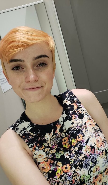 lucylawrence onlyfans leaks xxx