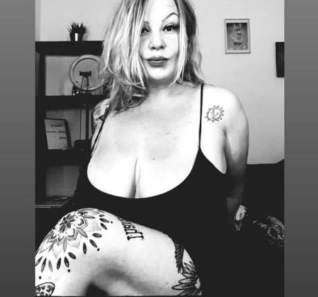 Ming naaa onlyfans topless