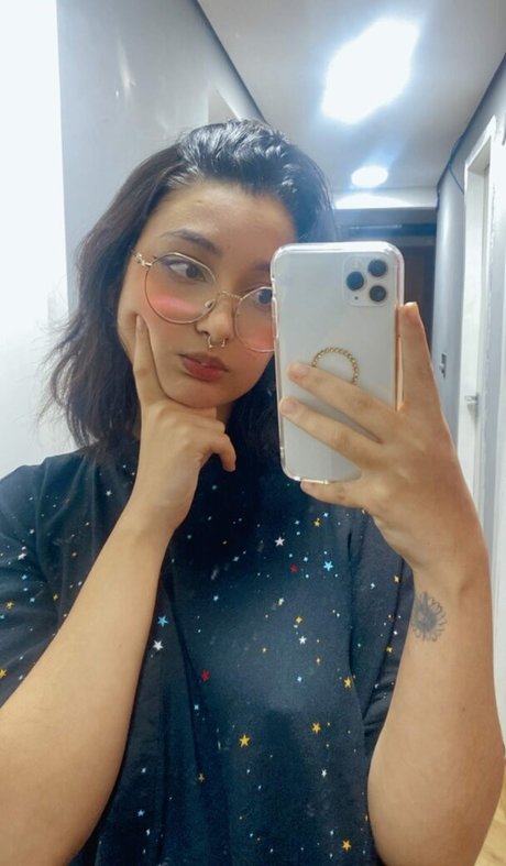 Nathye strip onlyfans