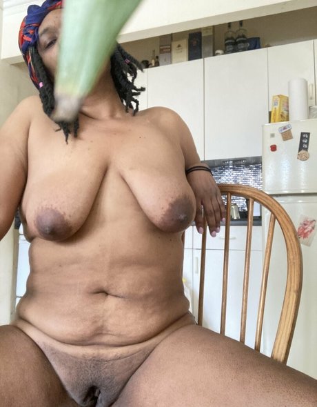 violetdelux onlyfans leaked tits
