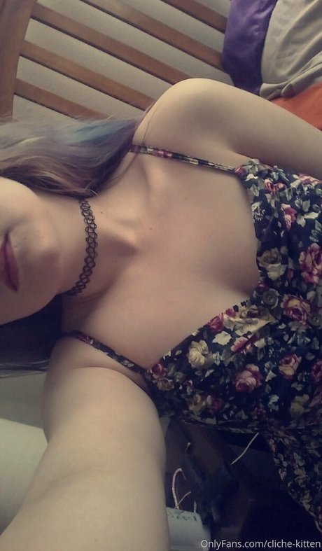 cliche kitten is on onlyfans