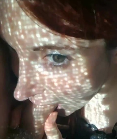 Violette Decembre onlyfans content