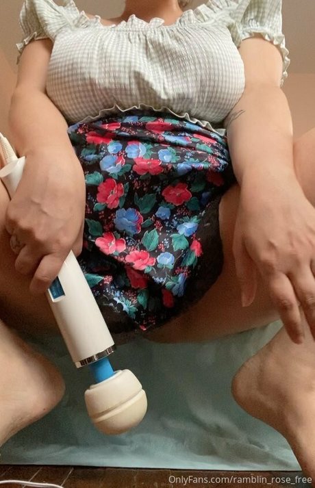 ramblinrosefree onlyfans nude porn