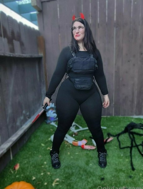 gyppyworldfreeforever onlyfans model