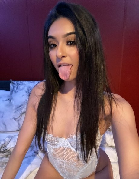 luxurypetite only fans naked