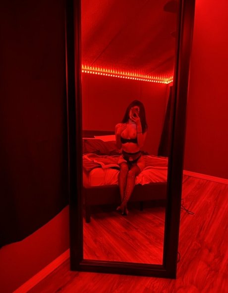 luxurypetite Profile pic