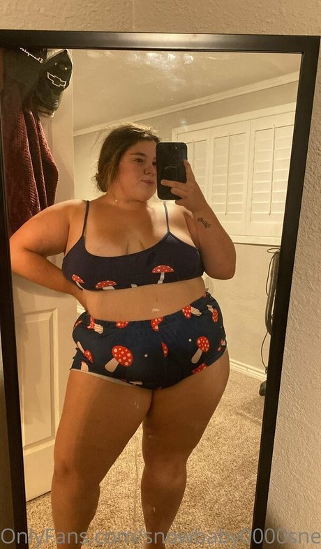 snowbaby0000sneakpeak leaked onlyfans nudes