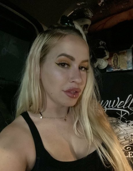 milfryleerae only fans leaked porn