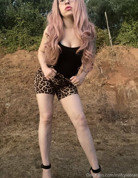 milfryleerae onlyfans leaked