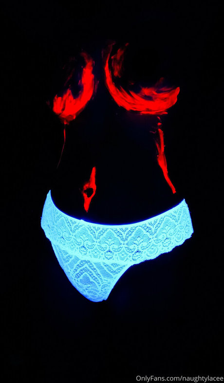 naughtylacee leaked onlyfans pics