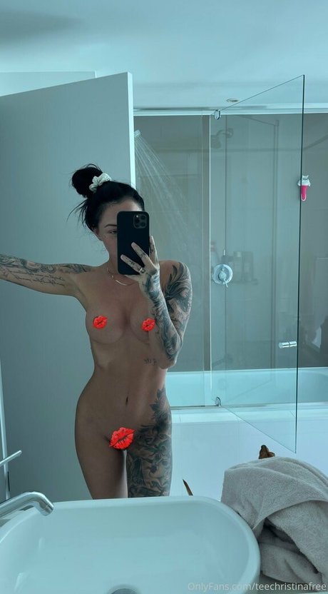 teeekayyfree nude onlyfans leaked