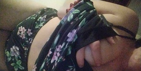 sara997 only fans leaks porn