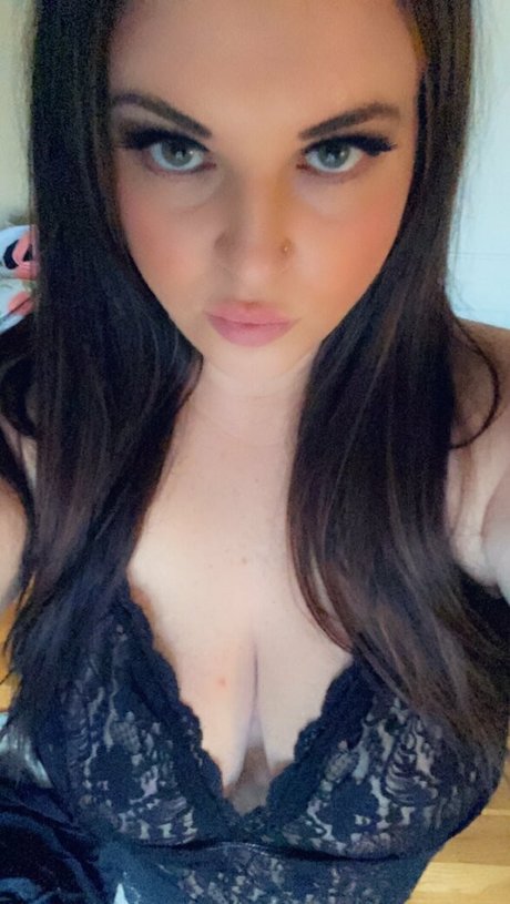 briannaxo8201 onlyfans naked pics