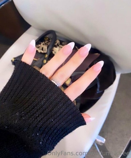 waifumilkfree onlyfans leak new