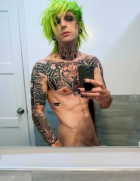 hairjordan420 onlyfans leaked.