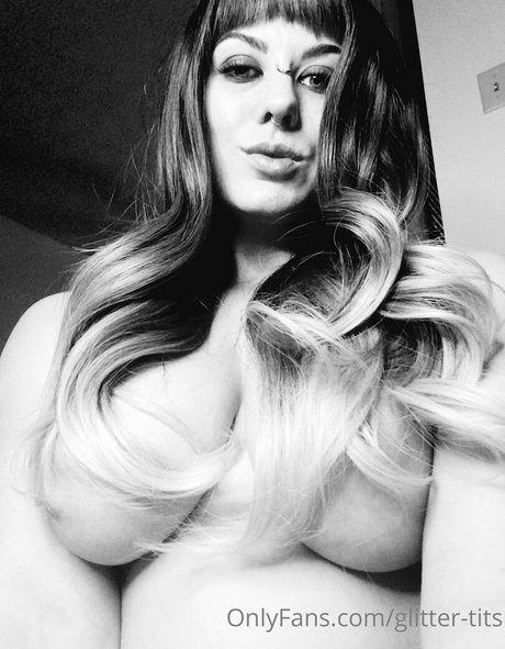 glitter tits onlyfans leaked nudes