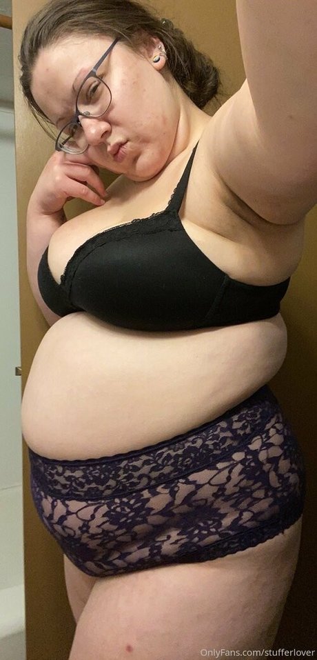 stufferlover onlyfans model