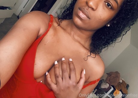 violetvixennfree nude onlyfans leaks