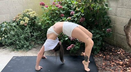 alignedbykarissa onlyfans leaks