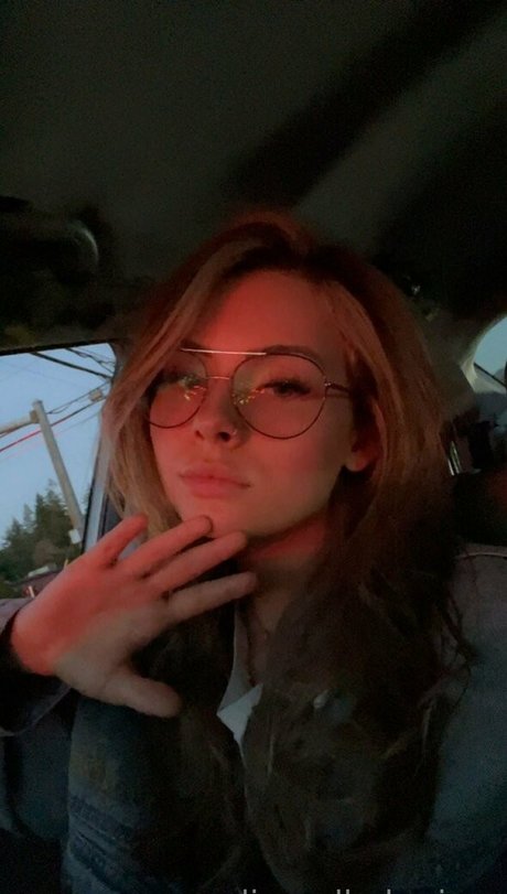 alignedbykarissa naked only fans