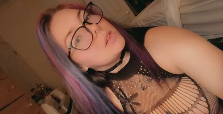 charlotte6869 onlyfans strip tease