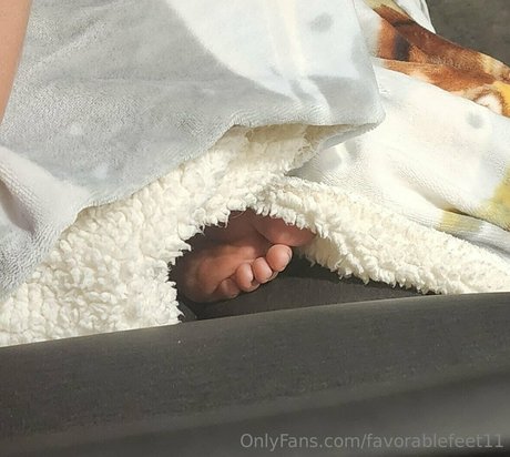 favorablefeet11 onlyfans page
