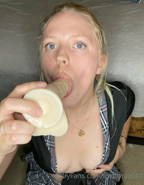 lovelyrae001 only fans pics