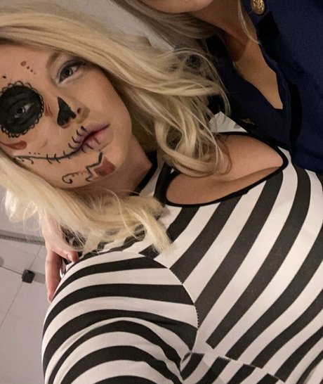 ellitelli porn onlyfans