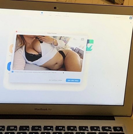 blonde2000sbby leaked porn onlyfans