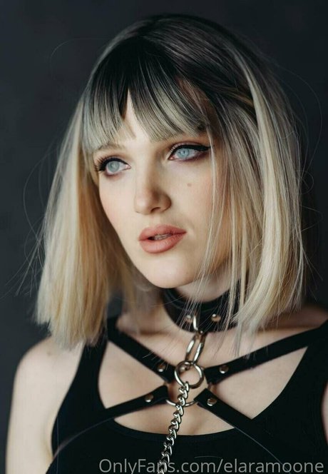 elaramoone nude onlyfans leak