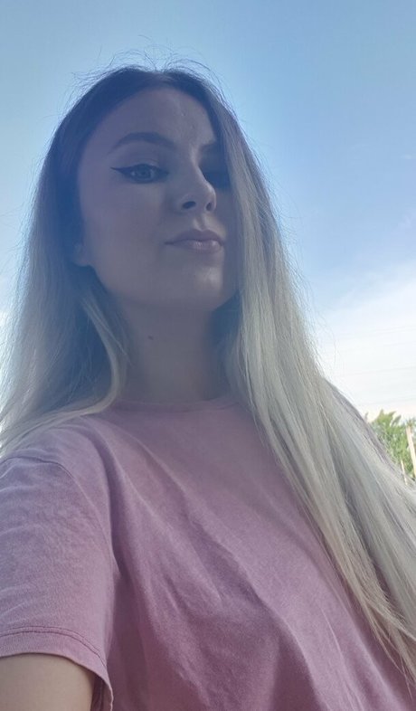 tsdelia only fans naked