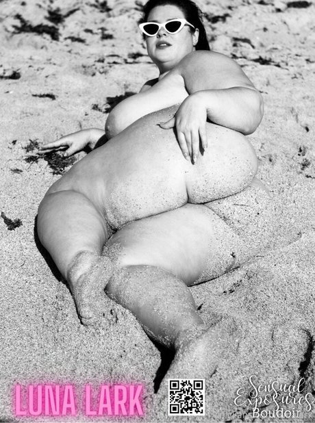 lunalark only fans leaks