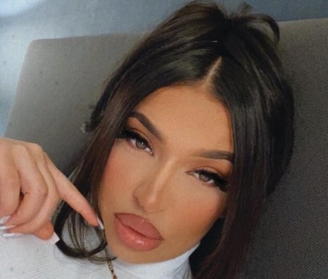 Arabiiandoll nude onlyfans