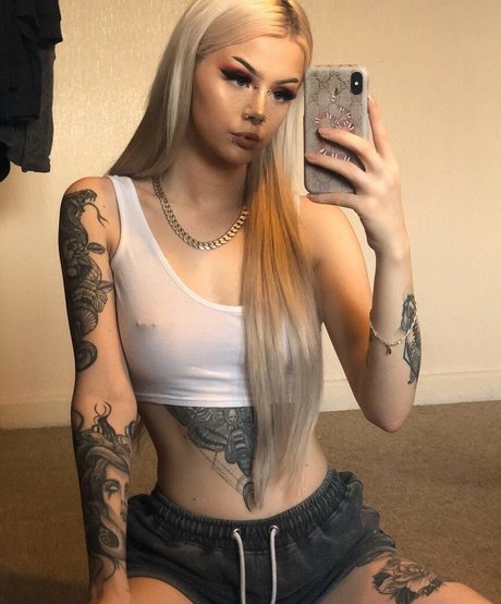 leanne nicole naked onlyfans