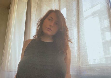 zhanna v only fans nudes