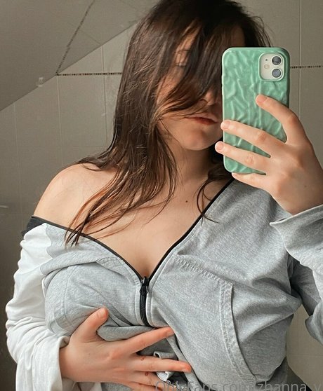 zhanna v onlyfans leaked