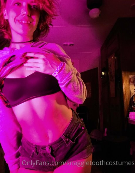 snaggletoothcostumes Profile pic