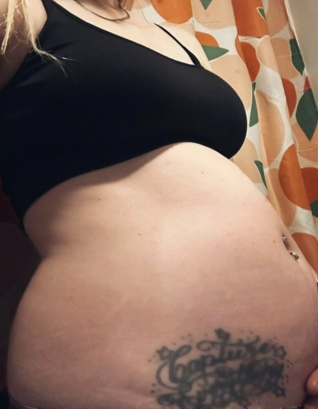 curiously clever onlyfans pics