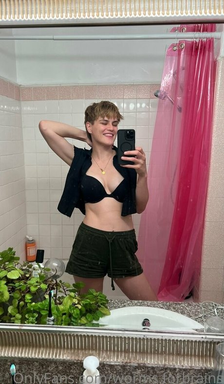 worms forbrains onlyfans x