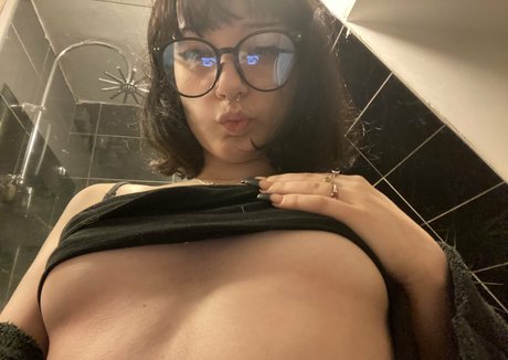 sweet little hunni onlyfans leaks nudes