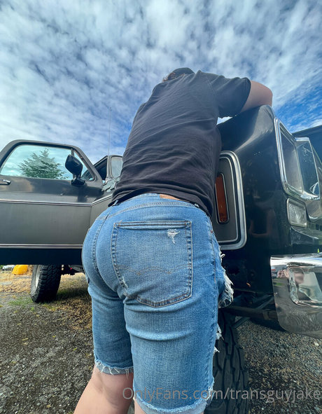 transguyjake onlyfans sextape