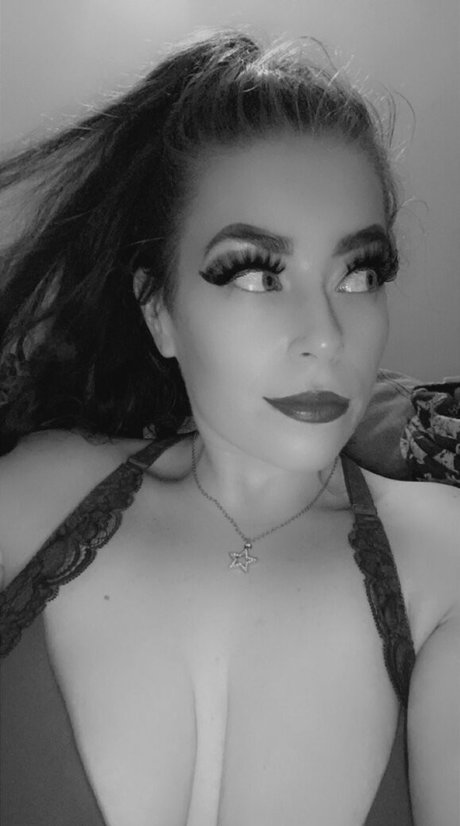 ameliaskye onlyfans pictures